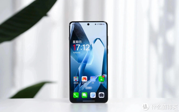 鼎宝融 16GB+512GB，双11售价“大跳水”的3款旗舰手机，一步到位用五年